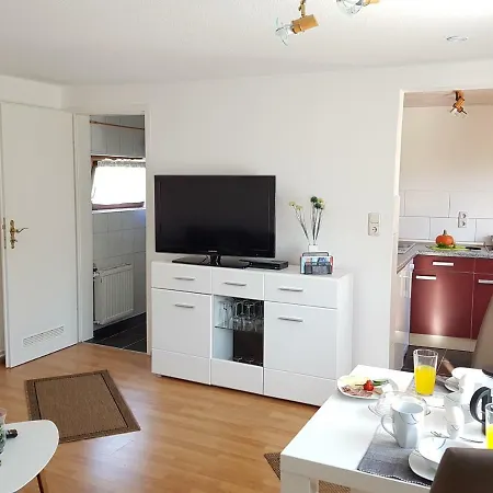 Ferienwohnung Gartenblick Altenkirchen (Mecklenburg-Vorpommern)