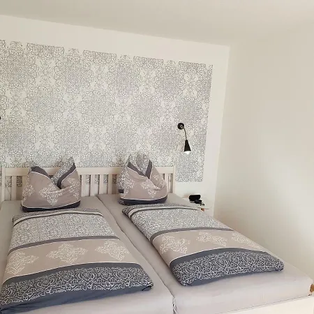 Ferienwohnung Gartenblick Altenkirchen (Mecklenburg-Vorpommern)